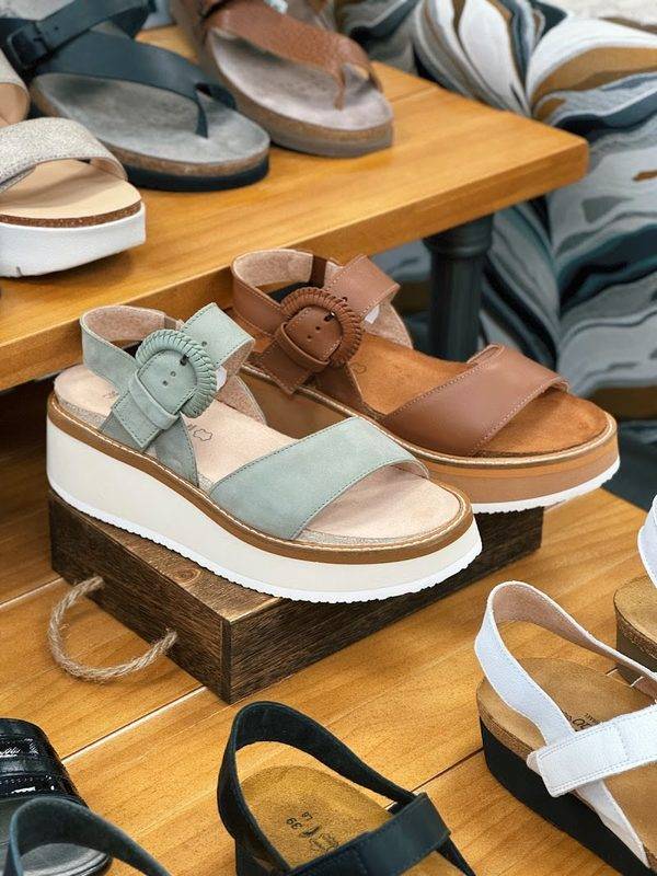 Roderer Shoe Center